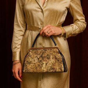 DOVER Vintage 60s Floral Tapestry Handbag Frame Top Purse Rare Large Carpet Bag